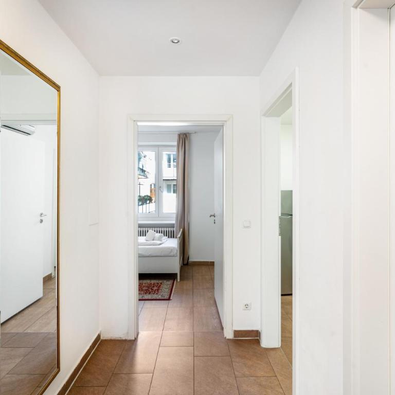 Aldars Urban Trio Suite No.5 - Superior Apartment mit Stadtblick - 16
