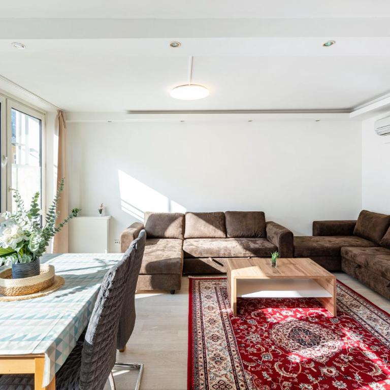Aldars Urban Trio Suite No.5 - Superior Apartment mit Stadtblick - 3