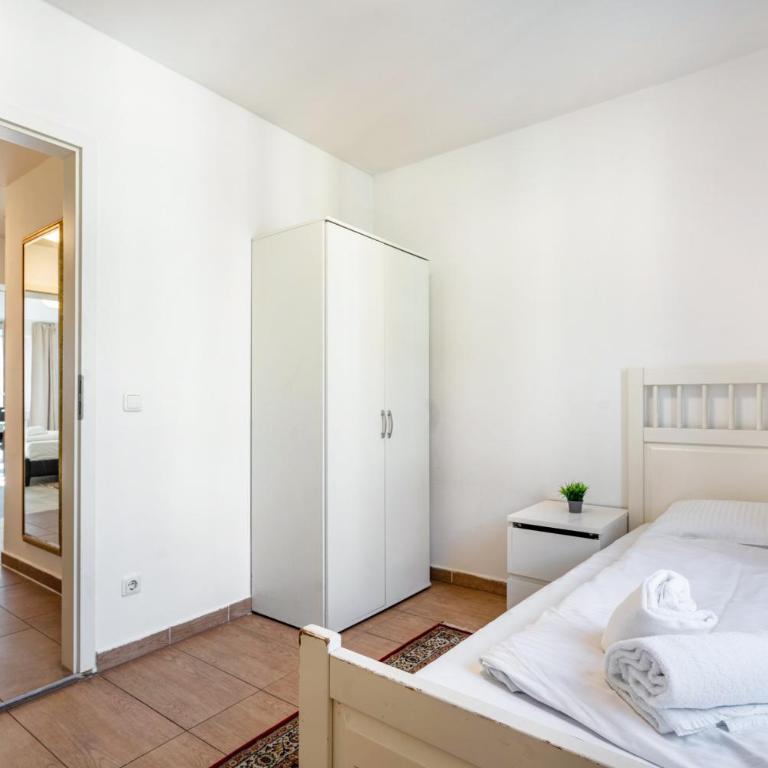 Aldars Urban Trio Suite No.5 - Superior Apartment mit Stadtblick - 21