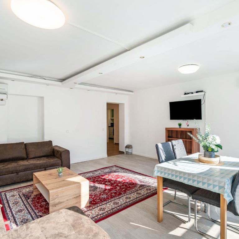 Aldars Urban Trio Suite No.5 - Superior Apartment mit Stadtblick - 5