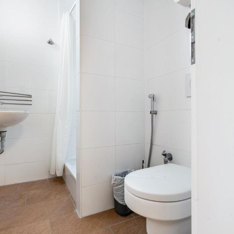 Aldars Urban Trio Suite No.5 - Superior Apartment mit Stadtblick - 18