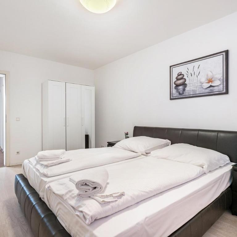 Aldars Urban Trio Suite No.5 - Superior Apartment mit Stadtblick - 13