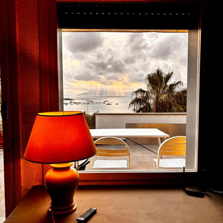 Appartamento frontemare con terrazzo - Appartamento con Vista Mare - 8