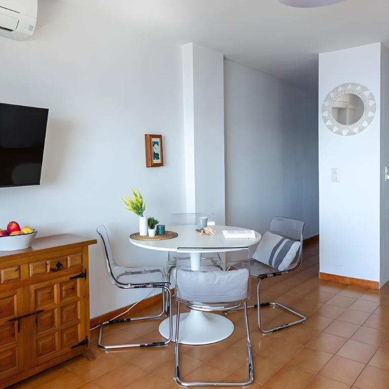 Epsilon 2 4f primera línea de playa - Apartamento Deluxe de 2 dormitorios con vistas al mar - 9