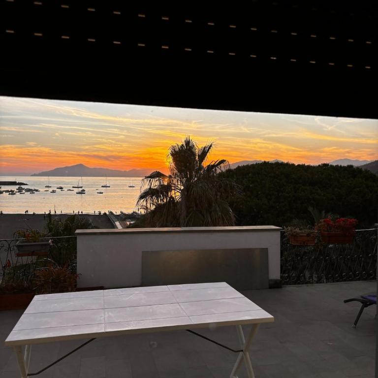 Appartamento frontemare con terrazzo - Appartamento con Vista Mare - 7