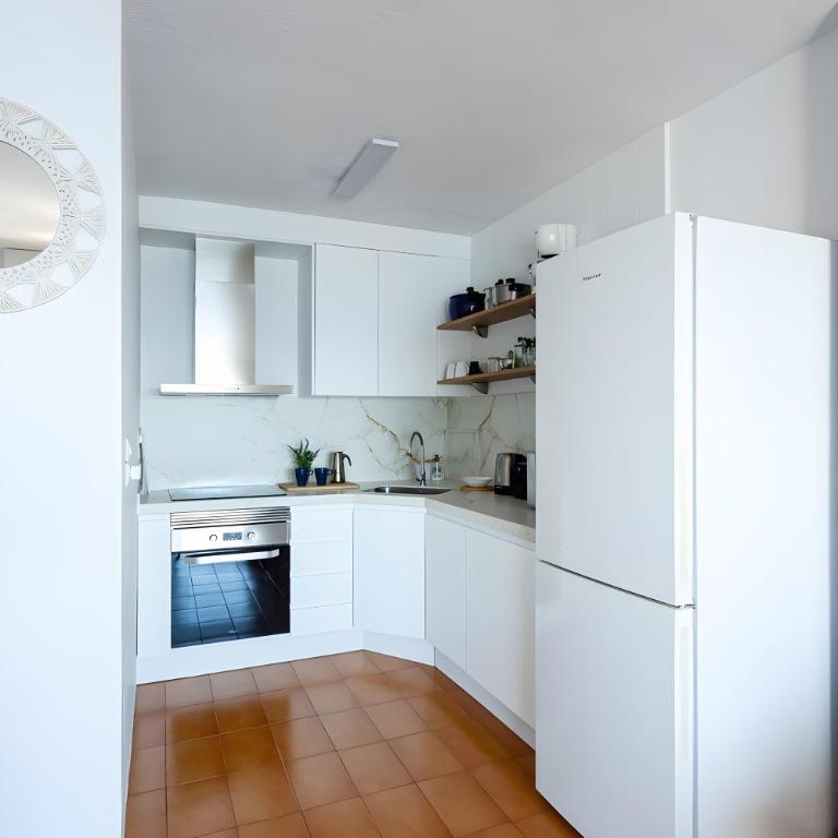 Epsilon 2 4f primera línea de playa - Apartamento Deluxe de 2 dormitorios con vistas al mar - 13