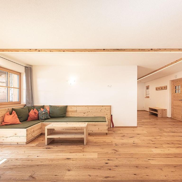 Kofler zw den Wänden Apt Zirm - Two-Bedroom Deluxe Apartment with Garden View - 1