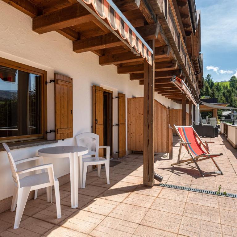 Sabina Dolomites Joch - Appartamento Deluxe con 2 Camere da Letto e Vista Giardino - 1