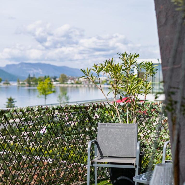 Superbe Appartement avec vue sur le Lac du Bourget - Appartamento con Vista Lago - 28