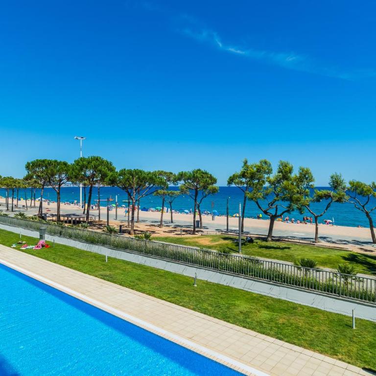 Apartamento Nereides - Apartamento de 3 dormitorios y vistas al mar - 2