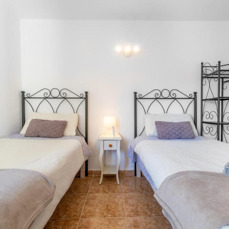 Wonderful - Three-Bedroom Premium Apartment with Balcony - 15