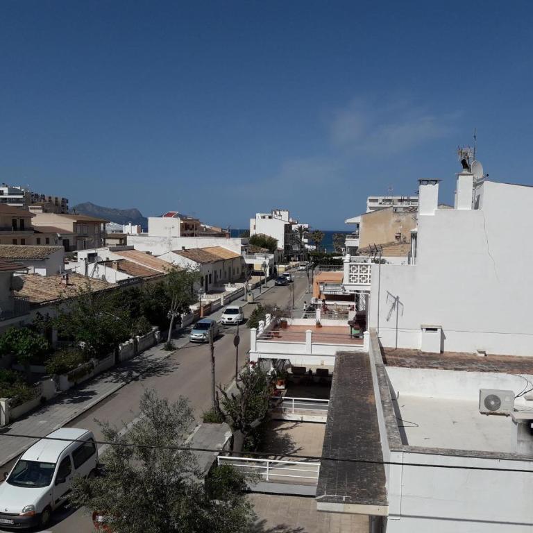 Wonderful - Three-Bedroom Premium Apartment with Balcony - 29