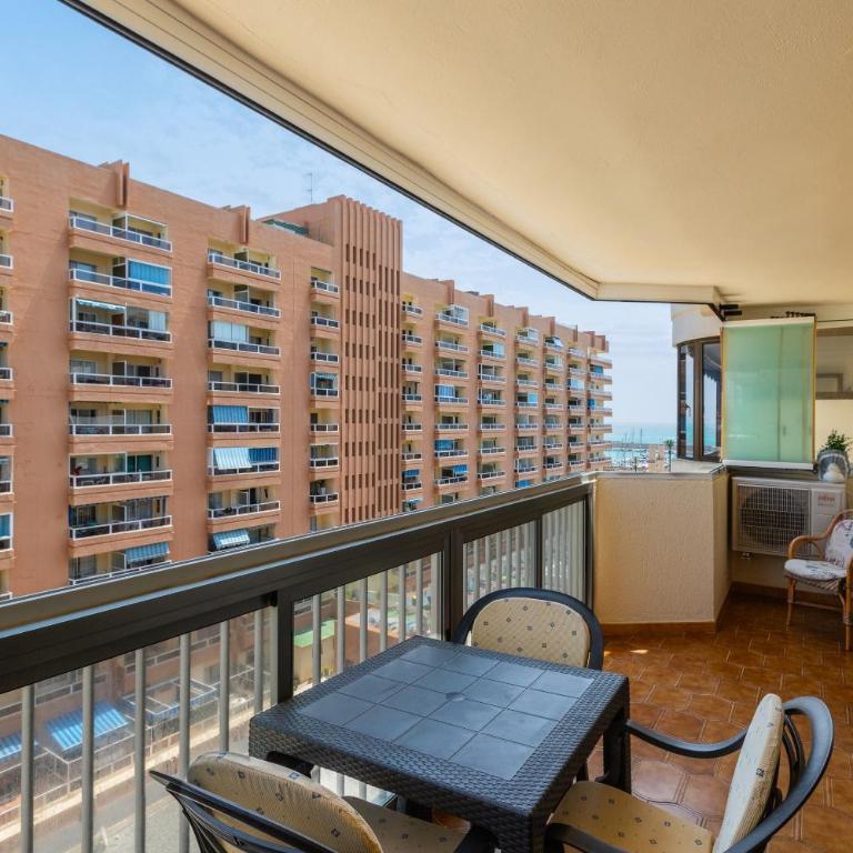 Two bedroom apartment beside marina - Apartamento Deluxe de 2 dormitorios con balcón - 1