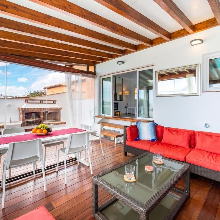 Villa Oasis Beachfront Corralejo By Holidays Home - Three-Bedroom Villa - 37