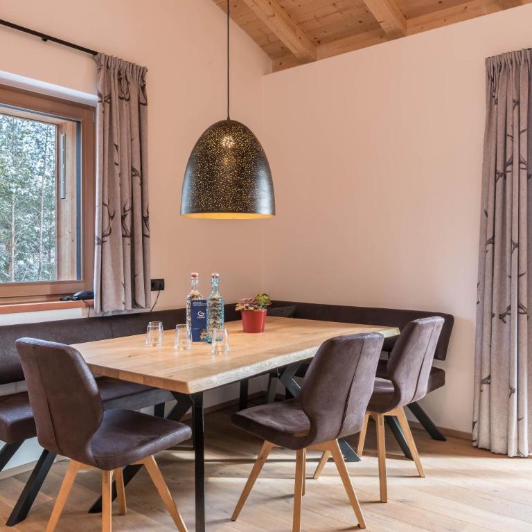 Schartneralm Zirbel Family - Deluxe-Apartment mit 2 Schlafzimmern und Gartenblick - 10