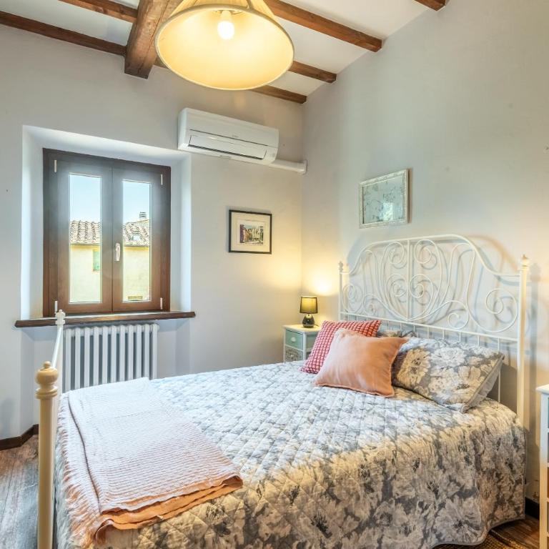 Pietraserena - San Gimignano - Three-Bedroom Premium Apartment with Balcony - 14