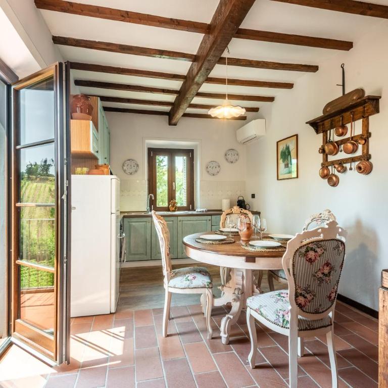 Pietraserena - San Gimignano - Three-Bedroom Premium Apartment with Balcony - 5