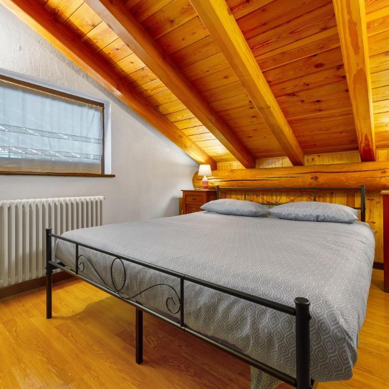 La Mansarda del Viaggiatore - Appartamento con 3 Camere da Letto e Vista Montagna - 11