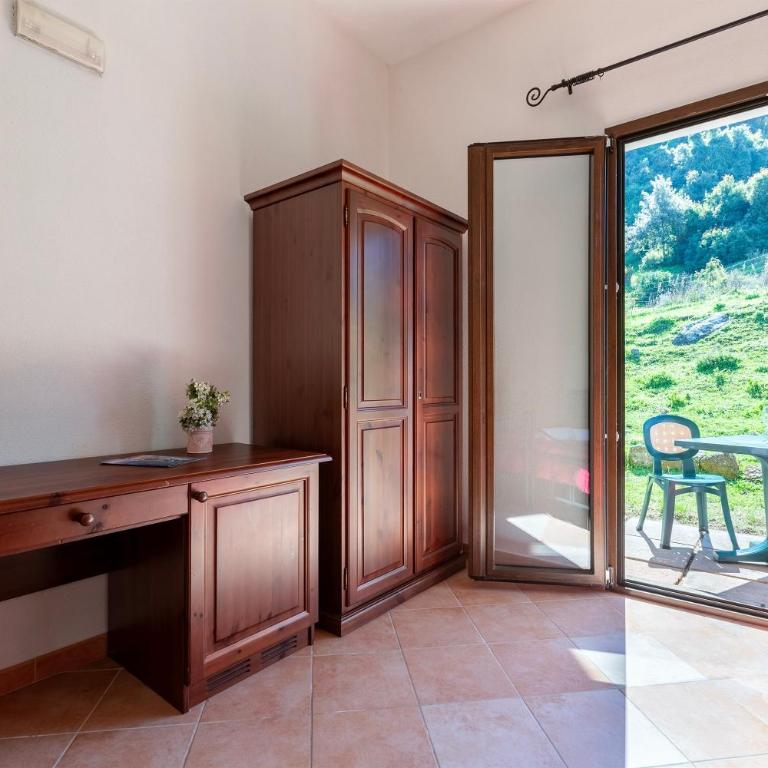 Resort Con Piscina- La Fattoria - Habitación Estándar - 1 cama grande - 3