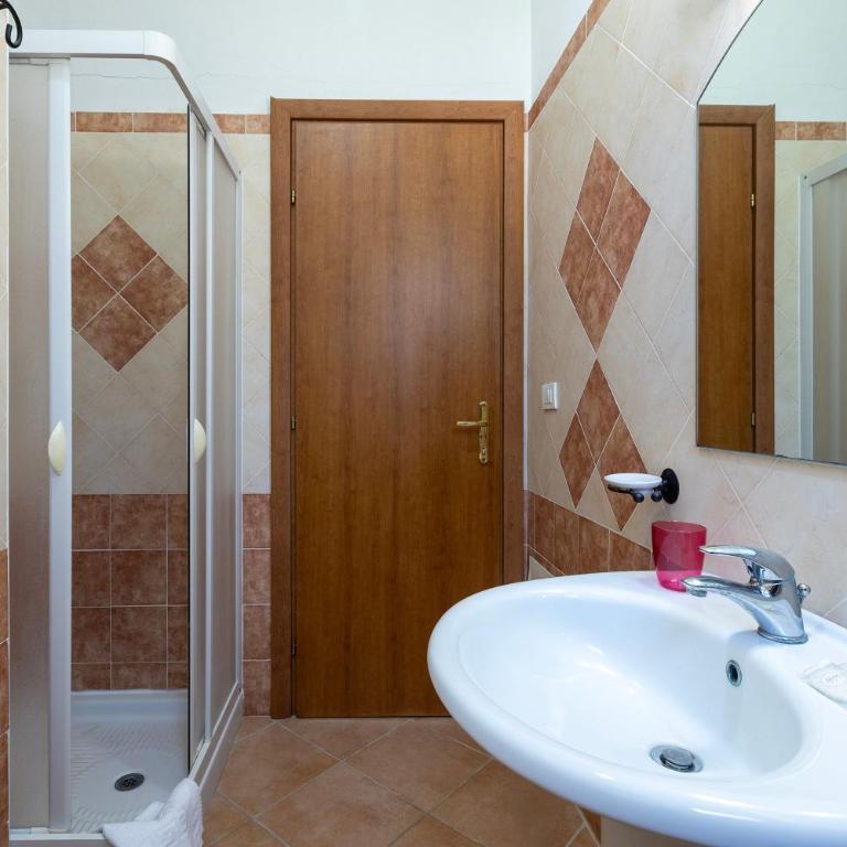 Resort Con Piscina- La Fattoria - Habitación Estándar - 1 cama grande - 12