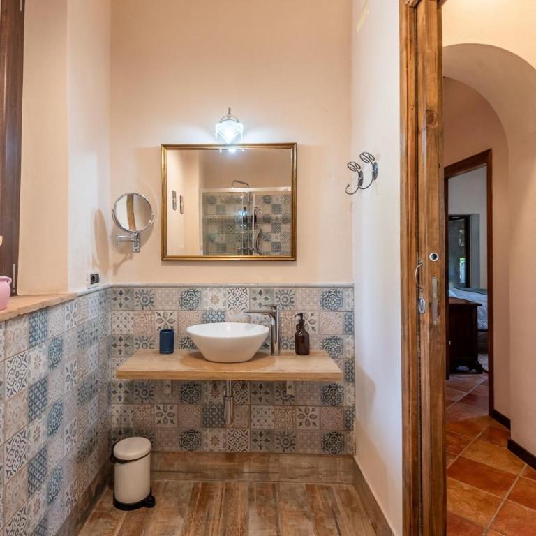 Pietraserena - San Gimignano - Two-Bedroom Deluxe Apartment with Garden View - 21