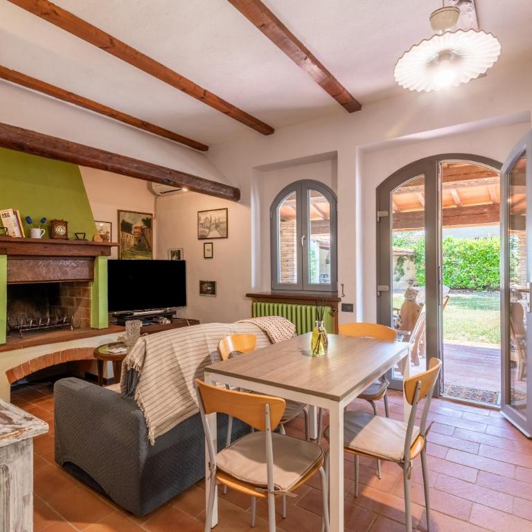 Pietraserena - San Gimignano - Two-Bedroom Deluxe Apartment with Garden View - 3