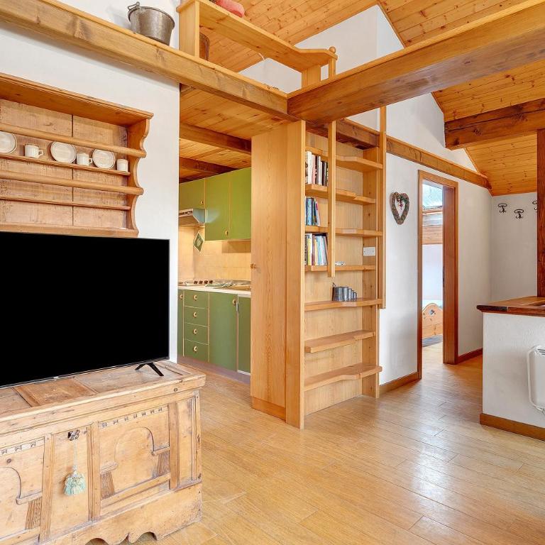Casa Serena - Appartamento Deluxe con 2 Camere da Letto e Balcone - 5