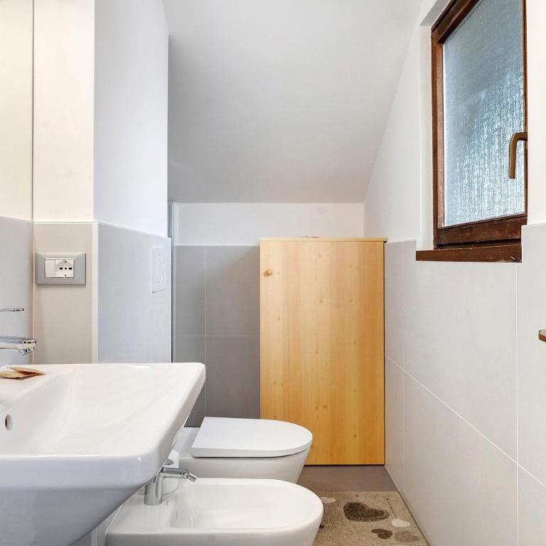 Casa Serena - Appartamento Deluxe con 2 Camere da Letto e Balcone - 21