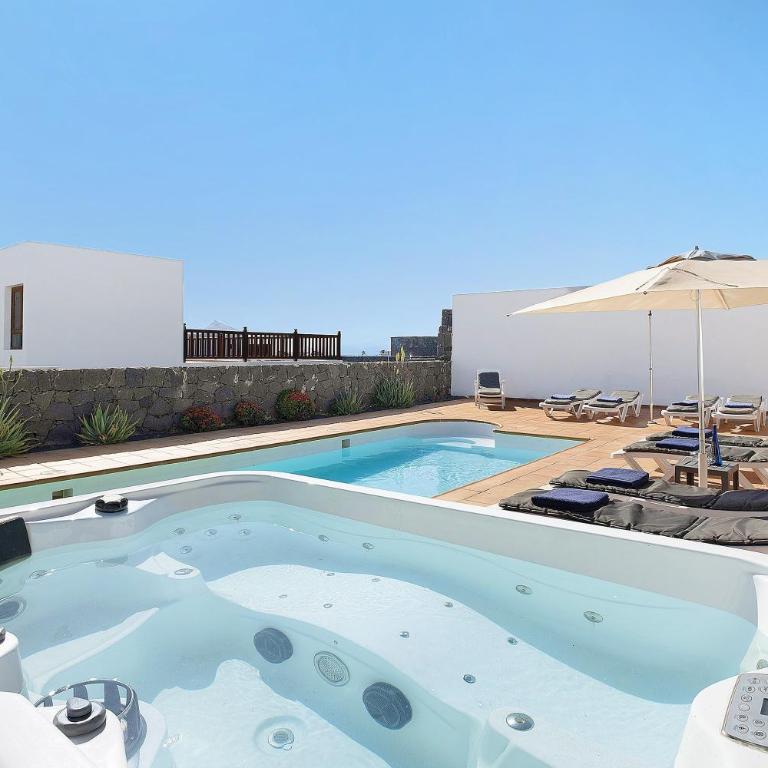 Villa Jeamir I - Villa with Sea View - 4