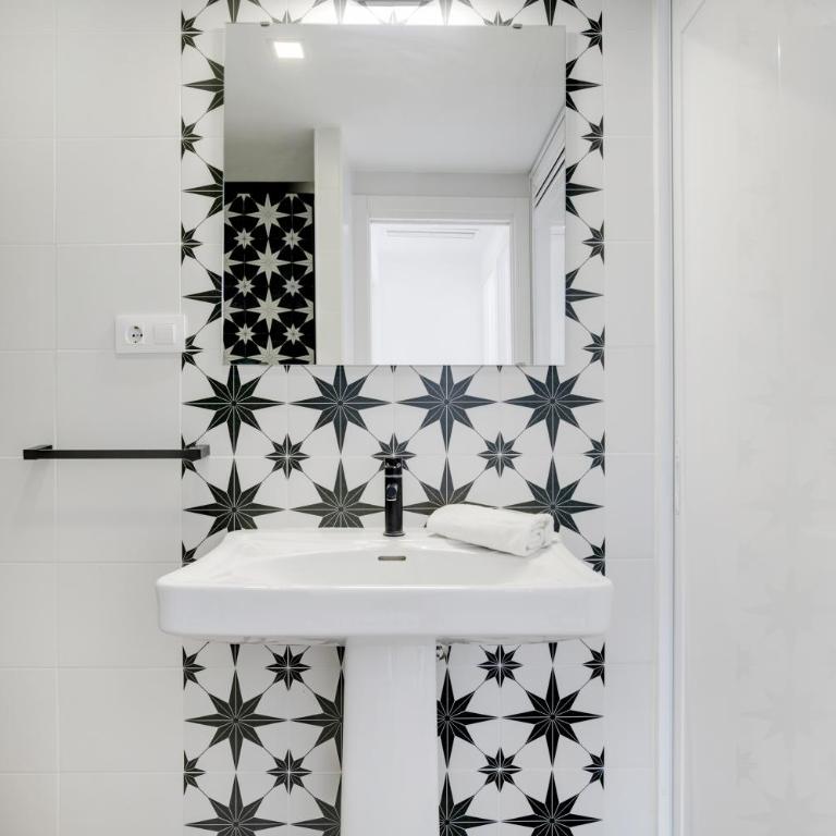 Sueña La Breña - Apartamento Deluxe de 2 dormitorios con vistas al jardín - 10