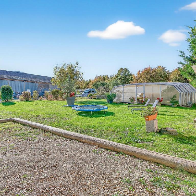 Gîte Mélano - La Grange du Logis - Appartement 1 Chambre avec Jardin - 25