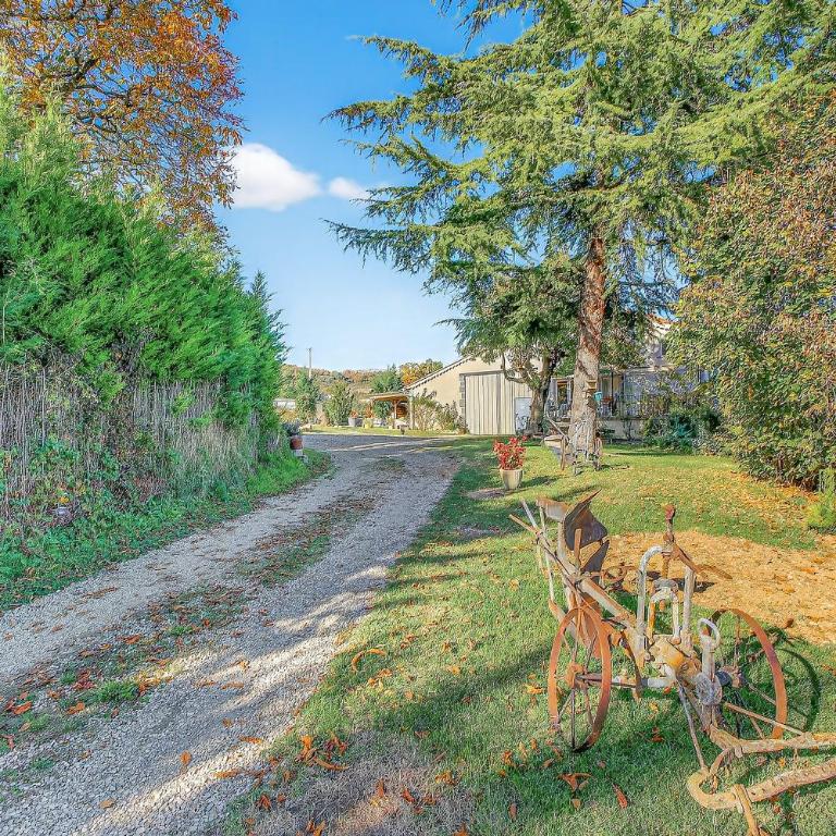 Gîte Mélano - La Grange du Logis - Appartement 1 Chambre avec Jardin - 32
