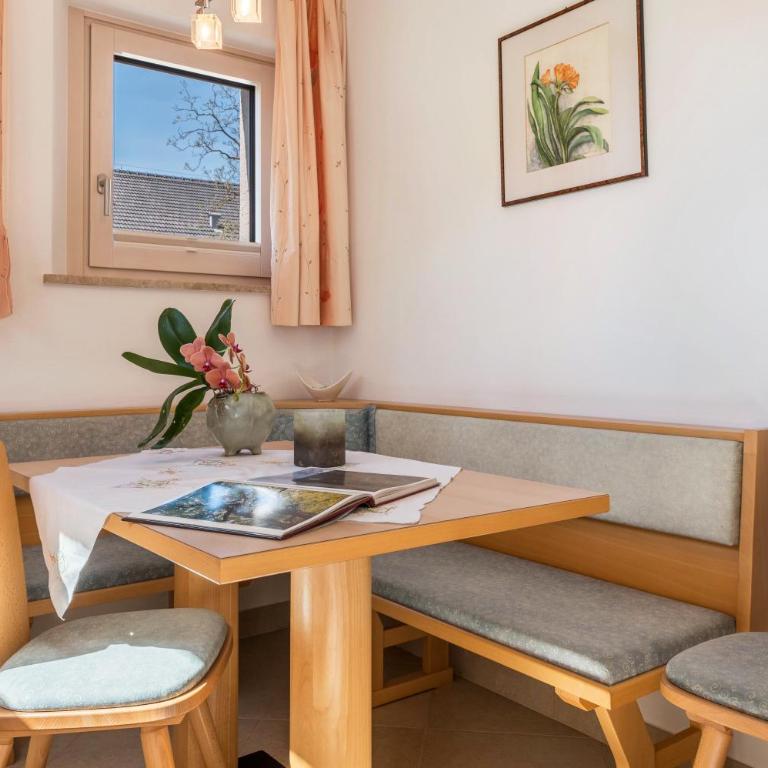 Haus Rosengarten Apt A - Apartamento Deluxe de 2 dormitorios con vistas al jardín - 7