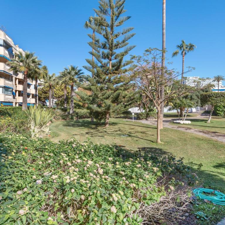 Apartamento Junto al Mar Costa Lago - Apartamento Deluxe de 2 dormitorios con vistas al jardín - 27