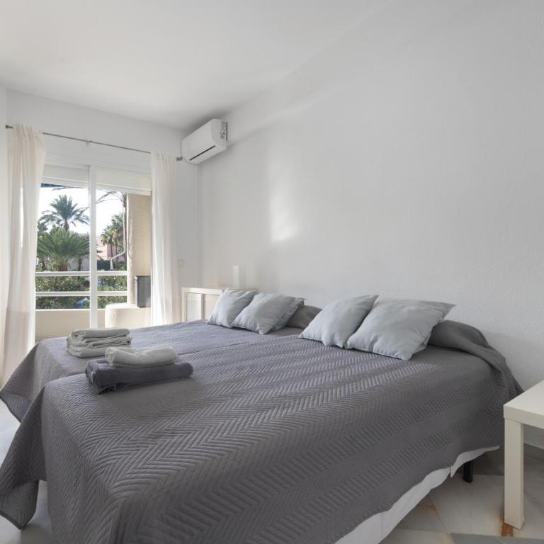 Apartamento Junto al Mar Costa Lago - Apartamento Deluxe de 2 dormitorios con vistas al jardín - 15