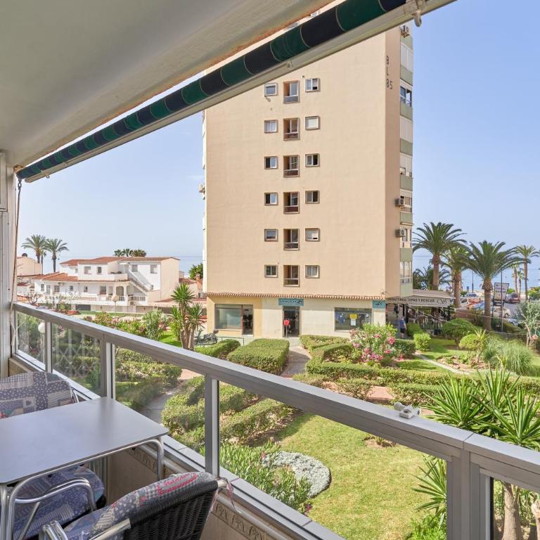Apartamento Familiar Torrox A65 - Apartamento Deluxe de 2 dormitorios con vistas al mar - 1
