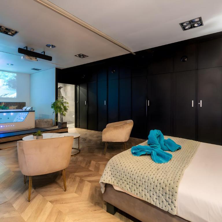 Suite toute équipée Jacuzzi privé - Appartement avec Douche - 13