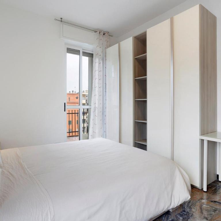 Quadrilocale Luminoso con Balcone - Appartamento Premium con 3 Camere da Letto e Balcone - 12