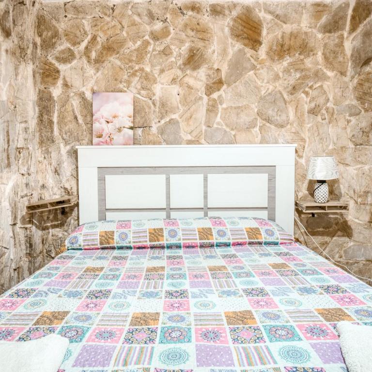 Cueva Alicante - Apartamento Deluxe de 2 dormitorios con vistas al jardín - 11