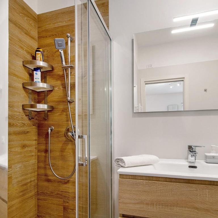 Il Centro Luxury Suites - Appartamento Superior con 1 Camera da Letto e Balcone - 14