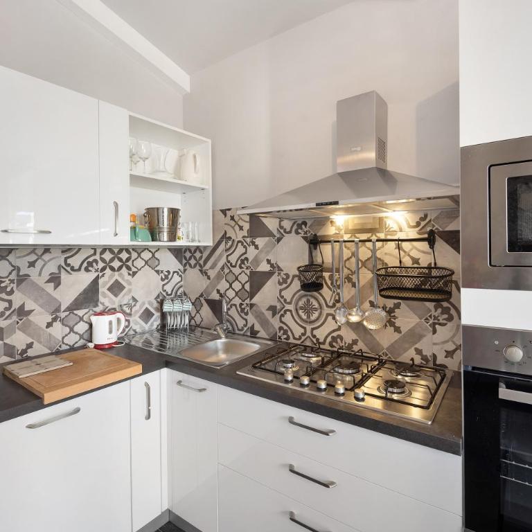 Casa Girasole 600 mt dal mare - Appartamento Deluxe con 2 Camere da Letto e Vista Giardino - 10
