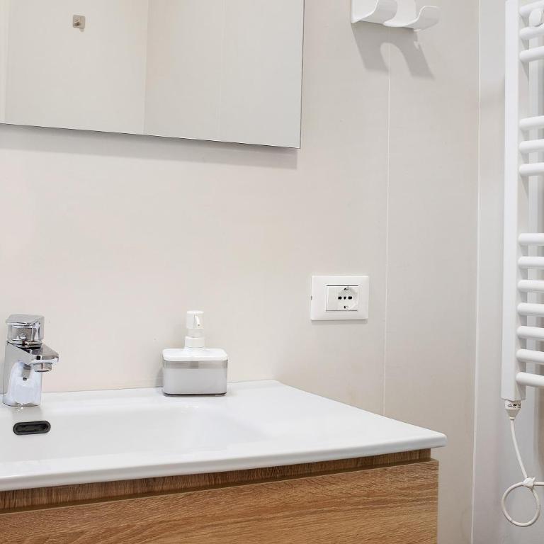 Il Centro Luxury Suites - Appartamento Superior con 1 Camera da Letto e Balcone - 17