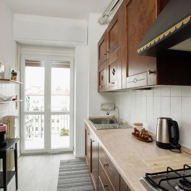 20min Walk or 2min Drive to Veronafiere - One-Bedroom Apartment - 3