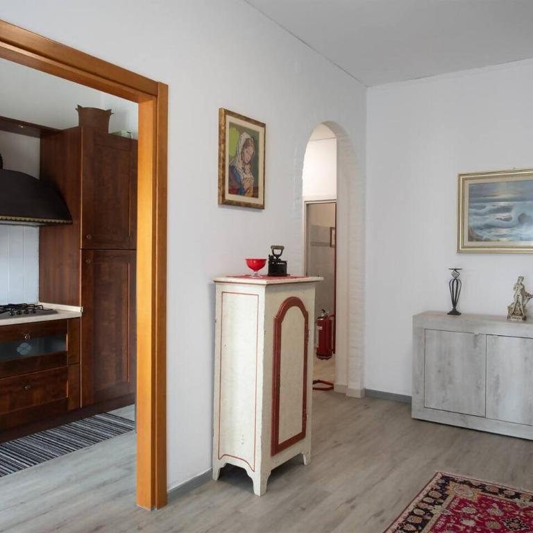 20min Walk or 2min Drive to Veronafiere - One-Bedroom Apartment - 24