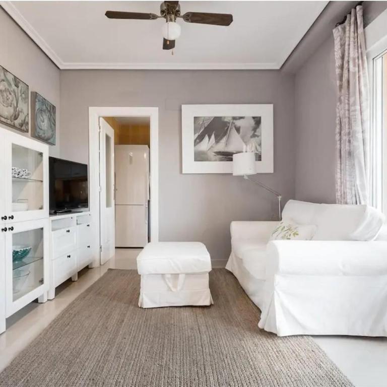 Denia Living - Two-Bedroom Deluxe Apartment with Ocean View - 1