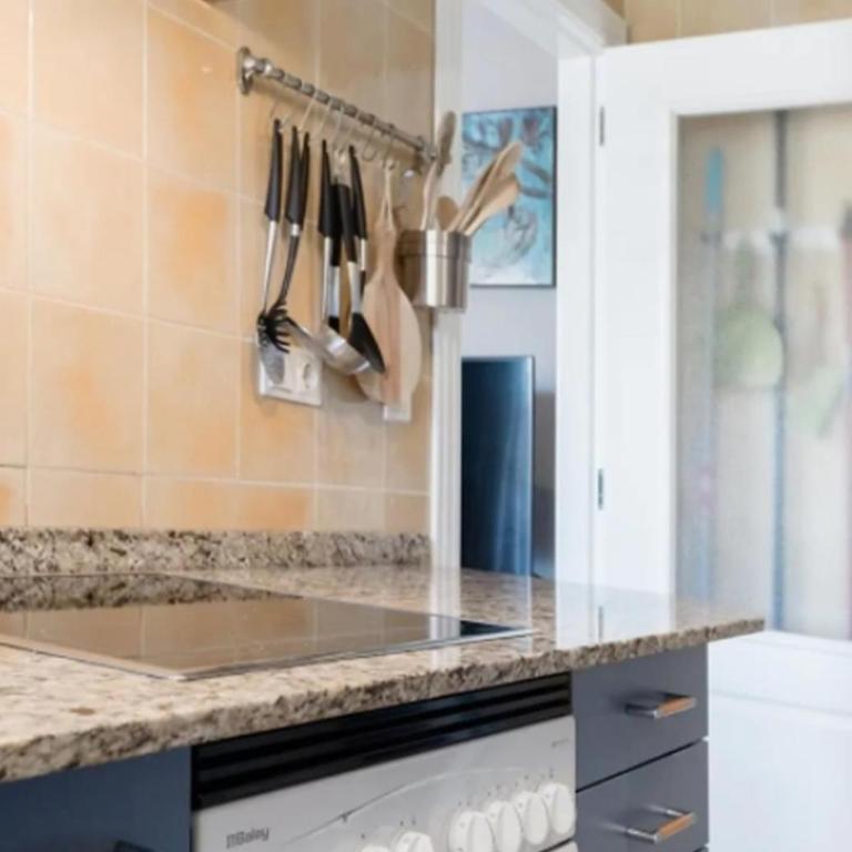 Denia Living - Two-Bedroom Deluxe Apartment with Ocean View - 10