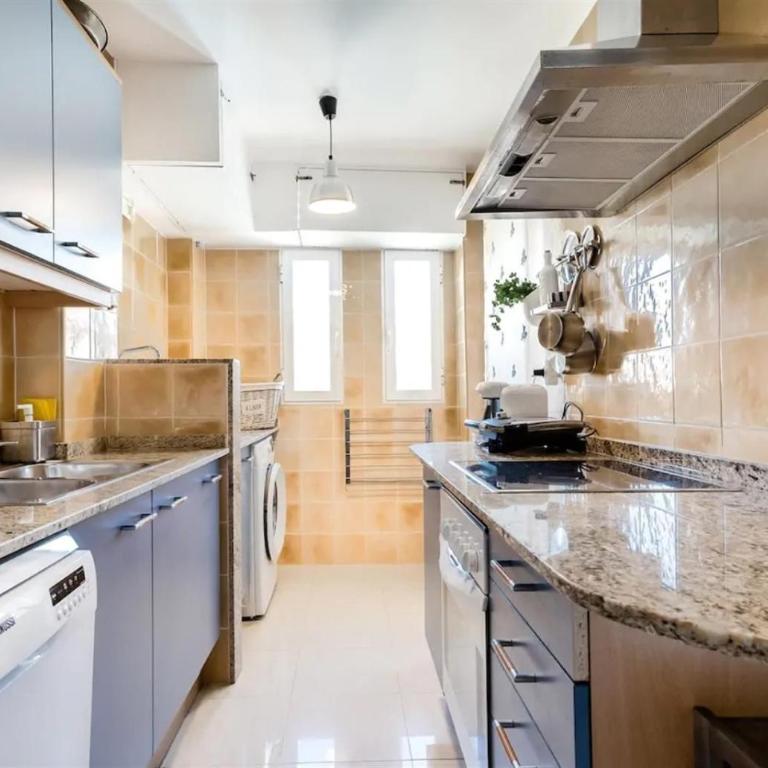 Denia Living - Two-Bedroom Deluxe Apartment with Ocean View - 6