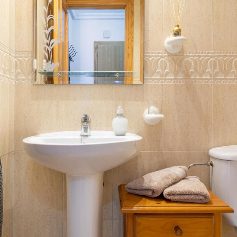 Apartment in Gran Alacant - Two-Bedroom Deluxe Apartment with Ocean View - 15