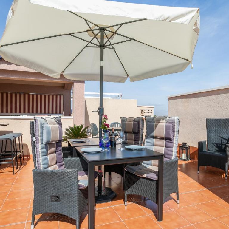 Apartment in Gran Alacant - Two-Bedroom Deluxe Apartment with Ocean View - 19