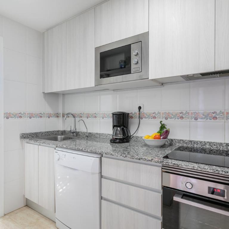 Apartment in Gran Alacant - Two-Bedroom Deluxe Apartment with Ocean View - 7